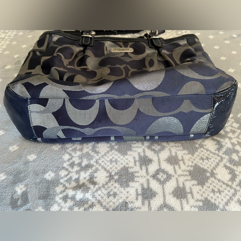 Coach Navy Blue & Silver Signature Jacquard Tote. Navy Blue Leather& Handles - Picture 11 of 13